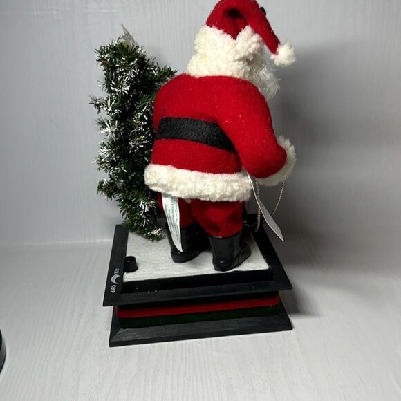 1993 - Holiday Creations    SANTA CLAUS Light-Up Scene    Plays Christmas Carols - Picture 6 of 9